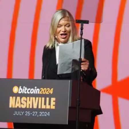 Fight Inflation With Bitcoin: Cynthia Lummis Calls For US To Buy 1 Million BTC